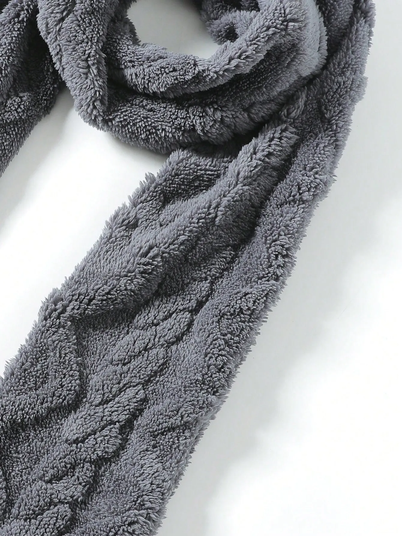 1pc Embossed Plush Scarf