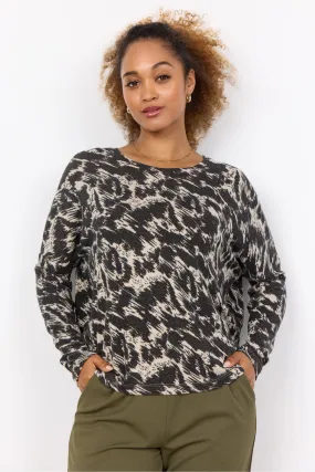 ANIMAL PRINT DOLMAN TOP