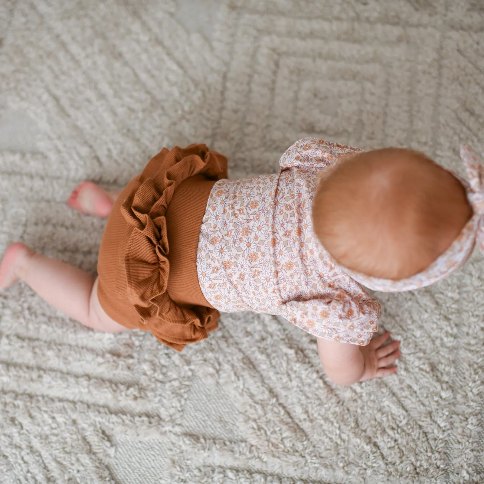 DAISY FIELDS flutter short sleeve organic cotton bodysuit