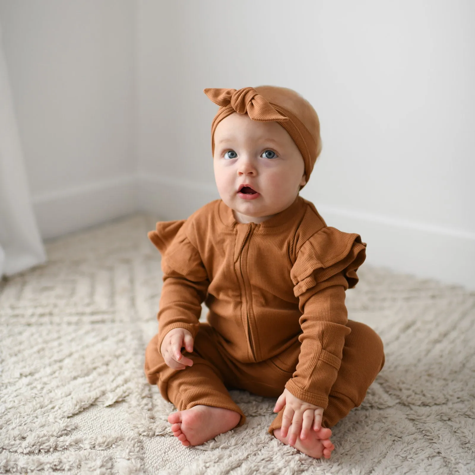 DESERT BRONZE rib organic cotton flutter zipsuit