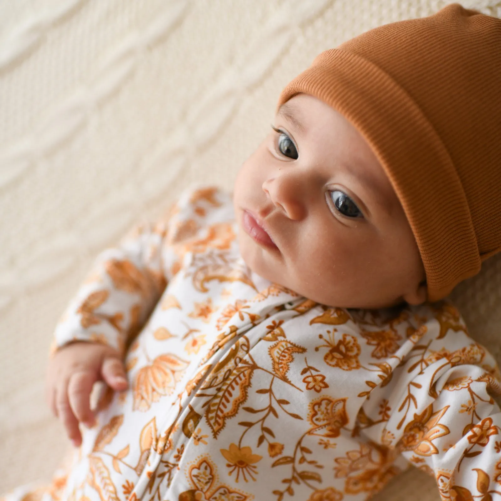 Desert Bronze Rib organic cotton Knotted Beanie Newborn