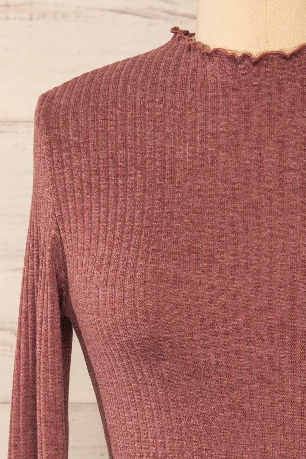 Faaset Mauve | Ribbed Top w/ Stand Collar