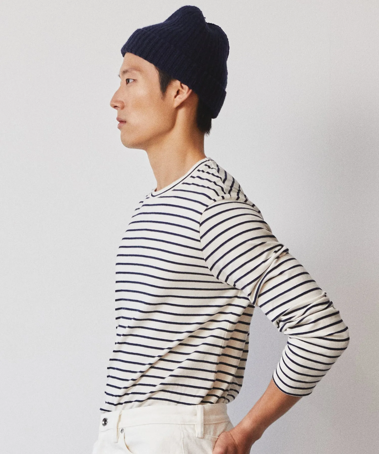 Italian Recycled Cashmere Beanie in Navy