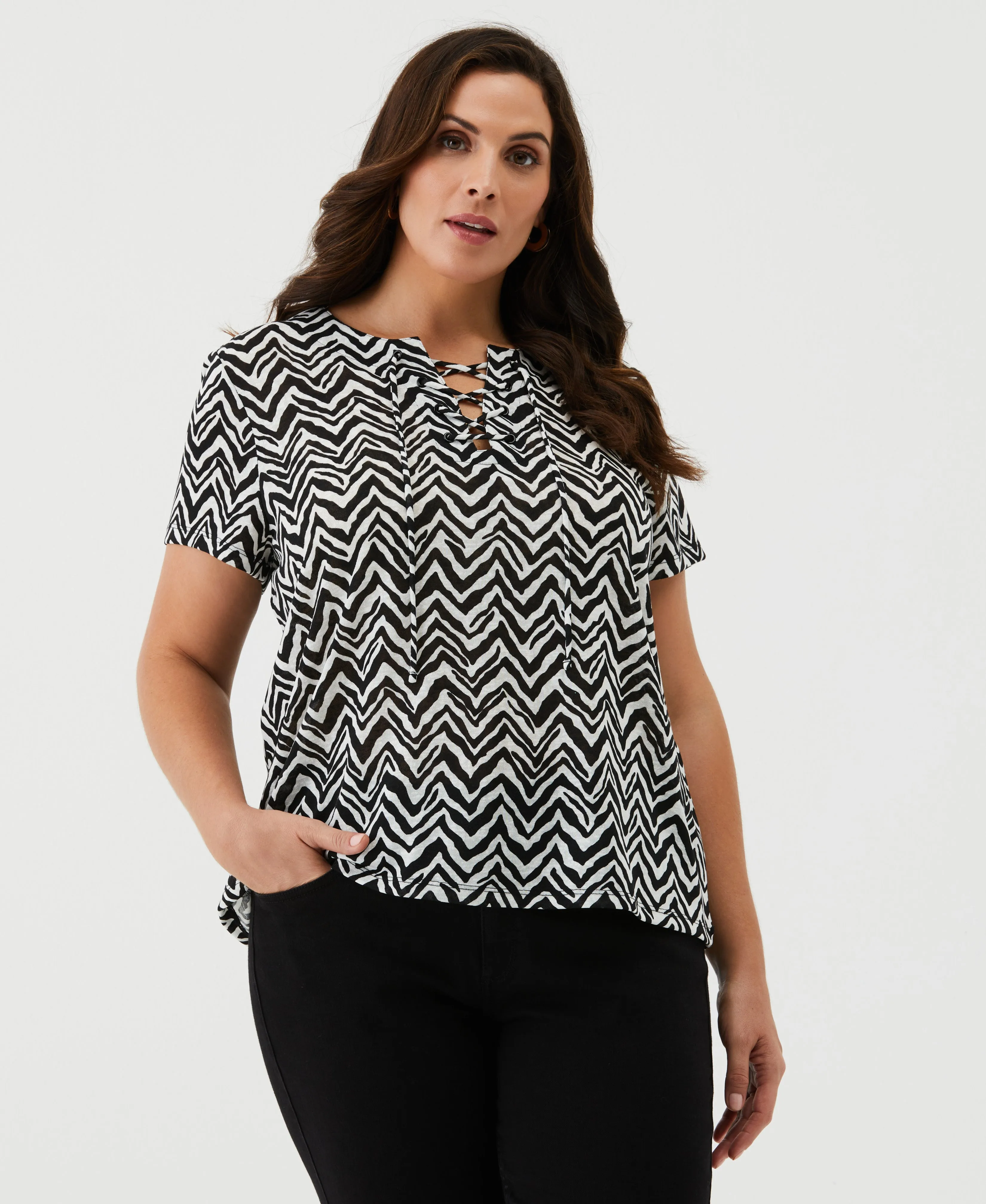 Plus Size Chevron Print Lace-Up Tee