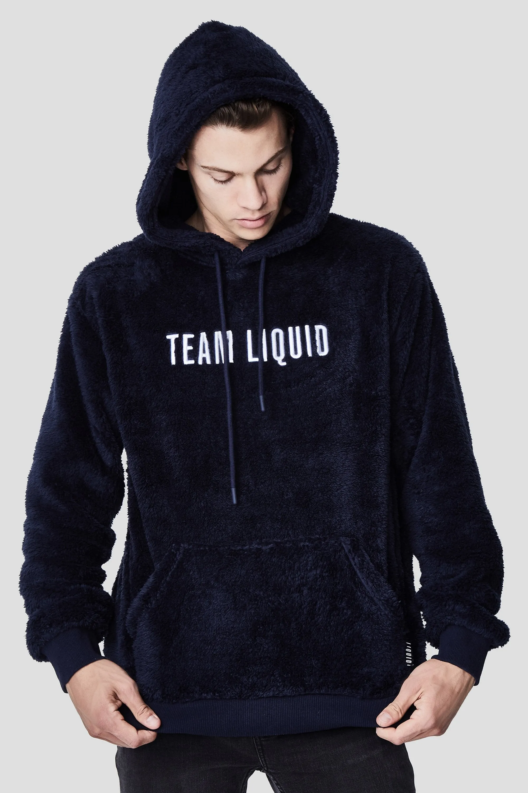 PLUSH PULLOVER HOODIE