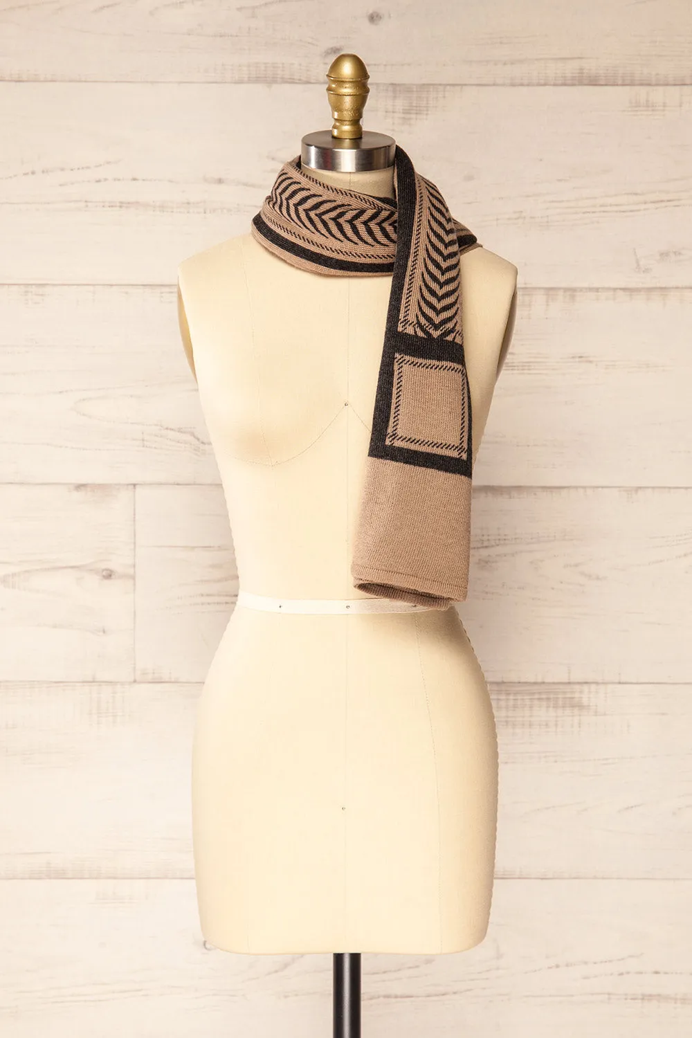 Ratchasima | Patterned Black & Beige Square Scarf