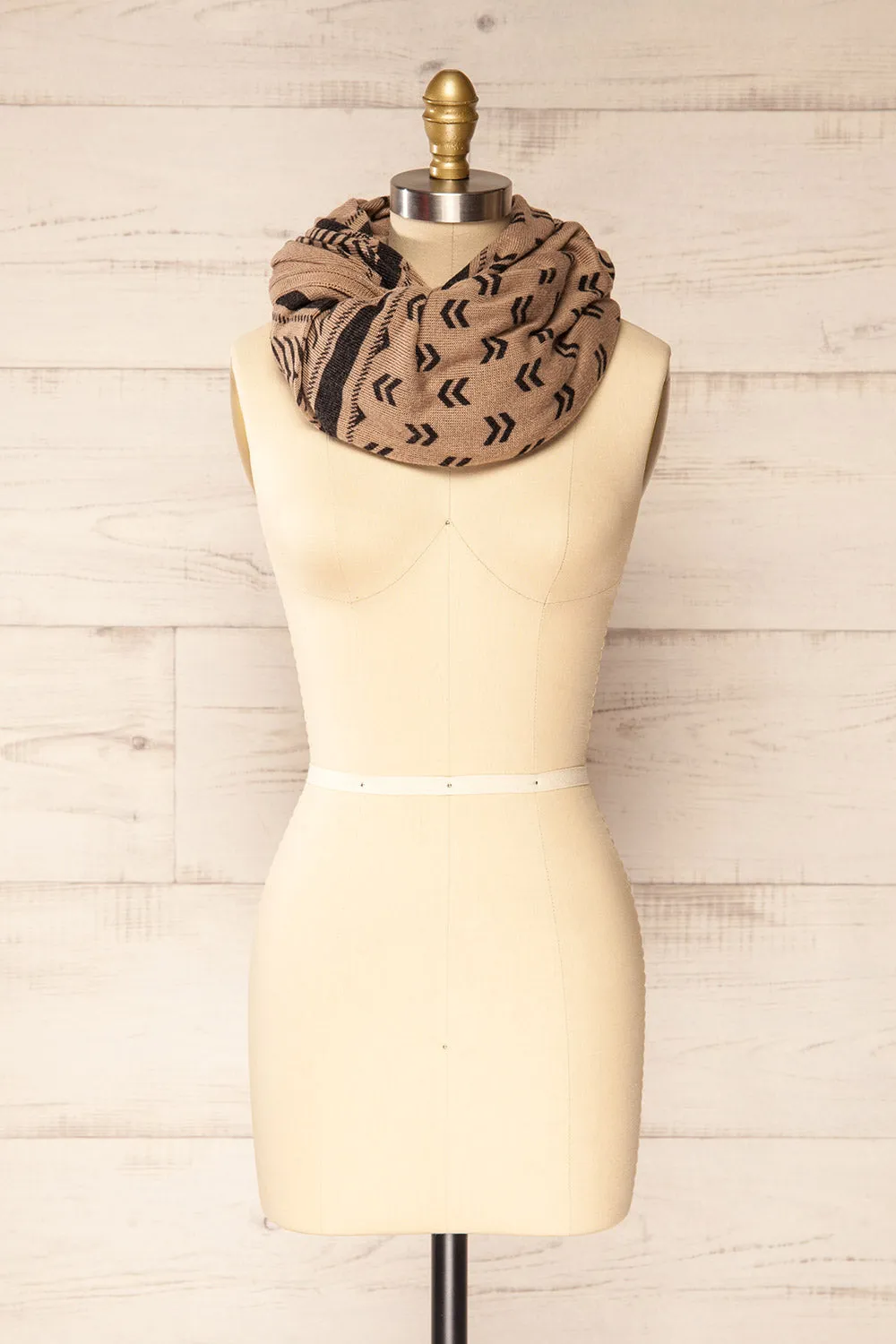 Ratchasima | Patterned Black & Beige Square Scarf