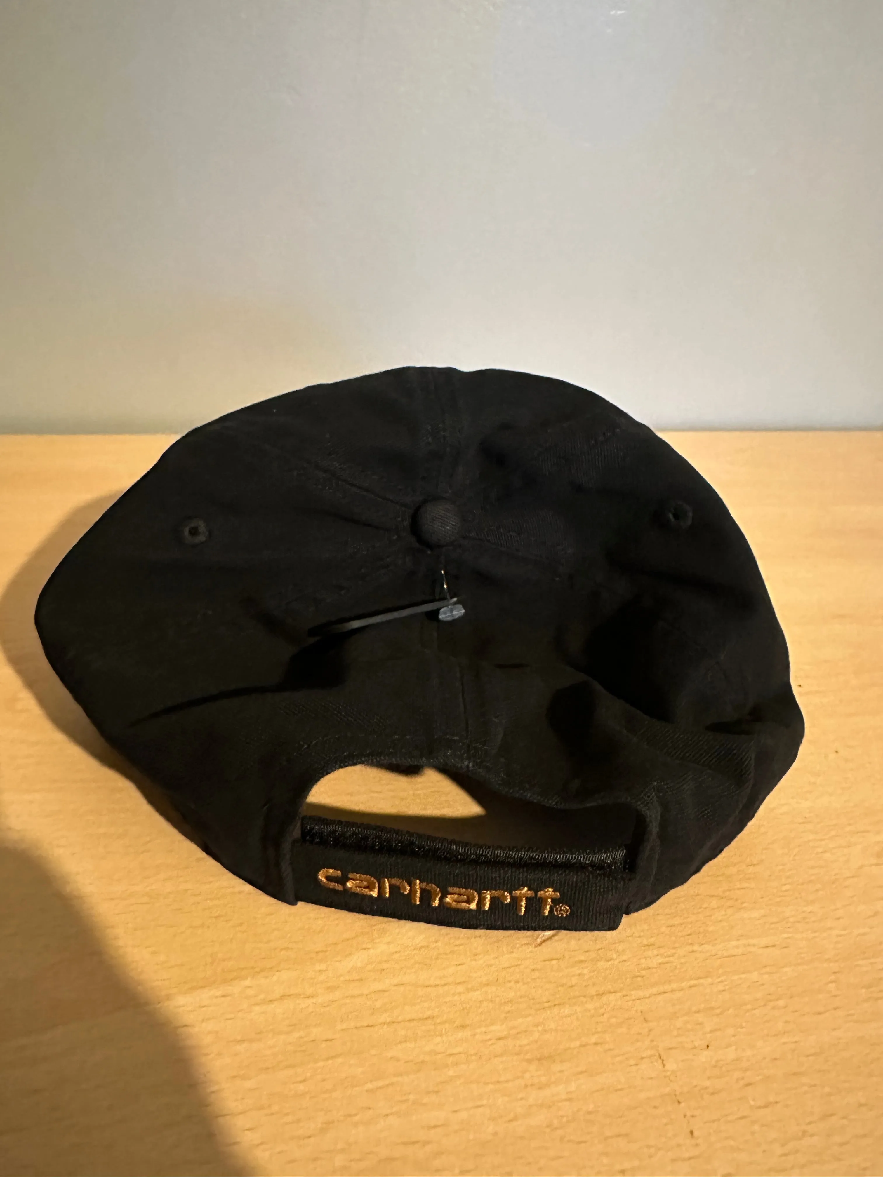 UK ONLY Brand new dead stock Carhartt caps unisex odessa