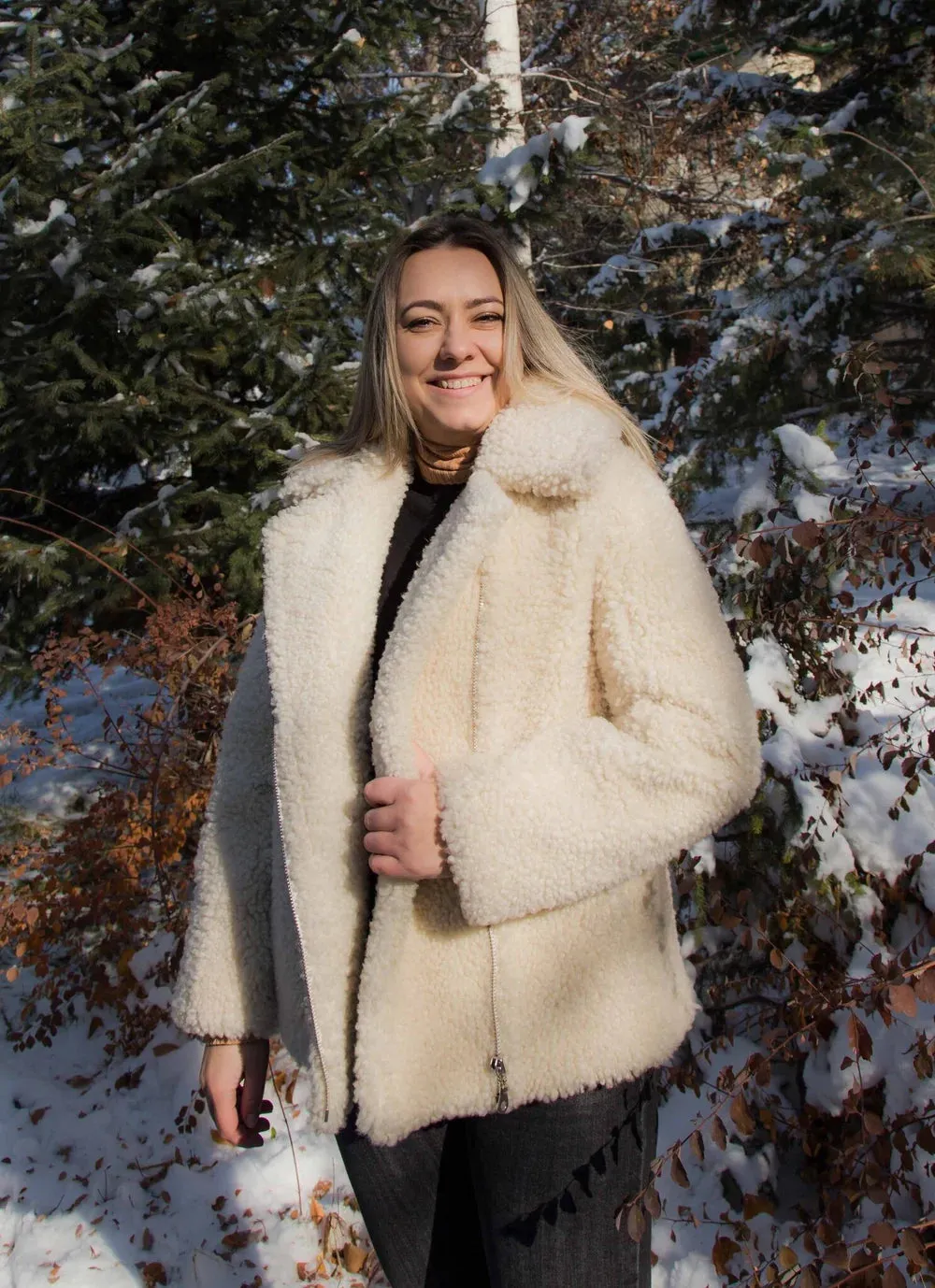 Vintage Women’s Sheepskin Coat , Genuine Shearling Coat, Warm and Light